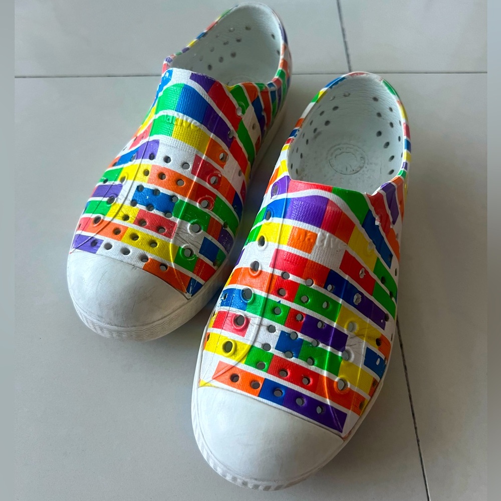 SOLD Natives C-12 Unisex